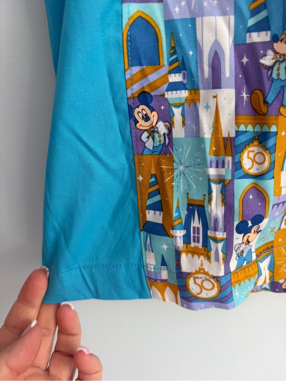 NWT Walt Disney World 50th Anniversary Retro Button Camp Shirt Size X Large - Picture 4 of 12